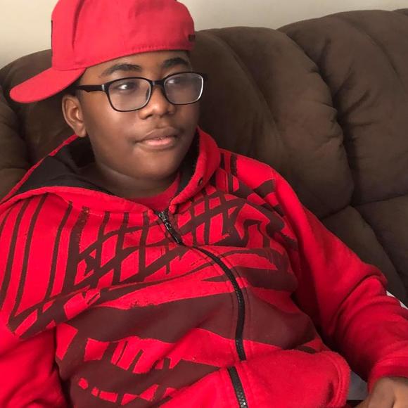 Meet your Posher, Remy - Picture 1 of 1